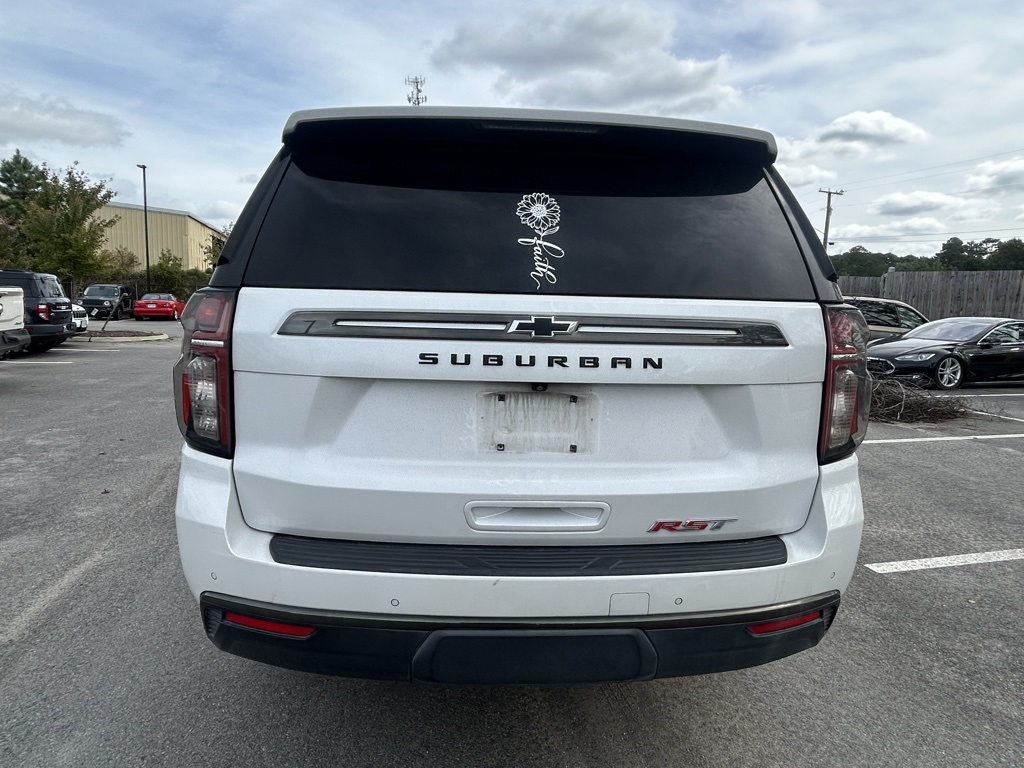 2021 Chevrolet Suburban RST photo 4