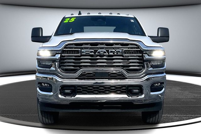 Used 2025 RAM Ram 2500 Pickup Tradesman with VIN 3C6UR5CJ5SG520757 for sale in Kansas City