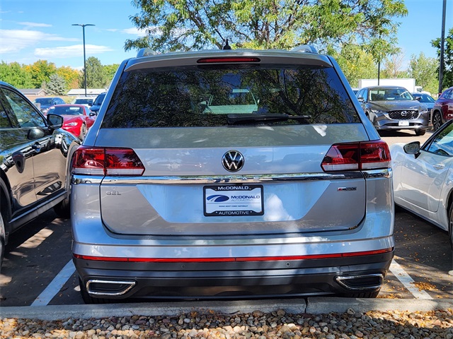 2022 Volkswagen Atlas SEL photo 3
