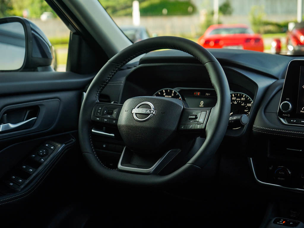 2026 Nissan Rogue SV photo 14