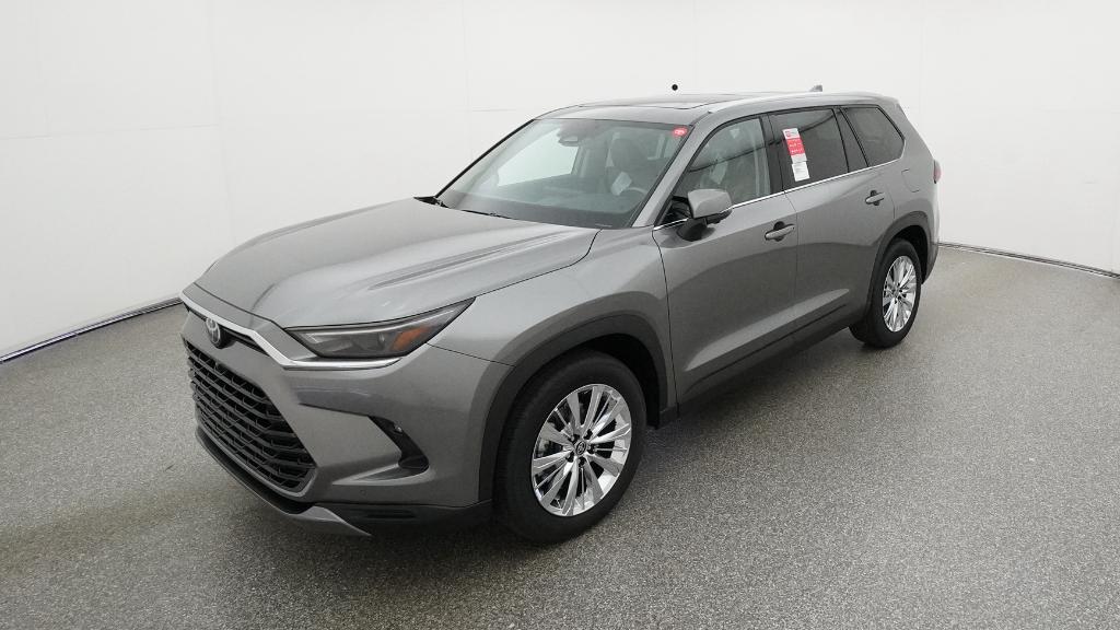 2026 Toyota Grand Highlander Platinum's photo