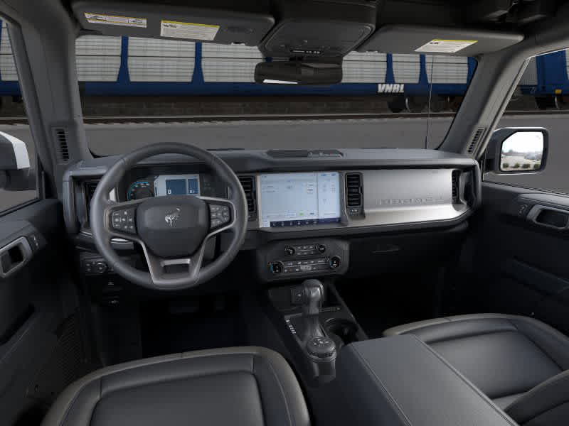 2025 Ford Bronco Outer Banks photo 8
