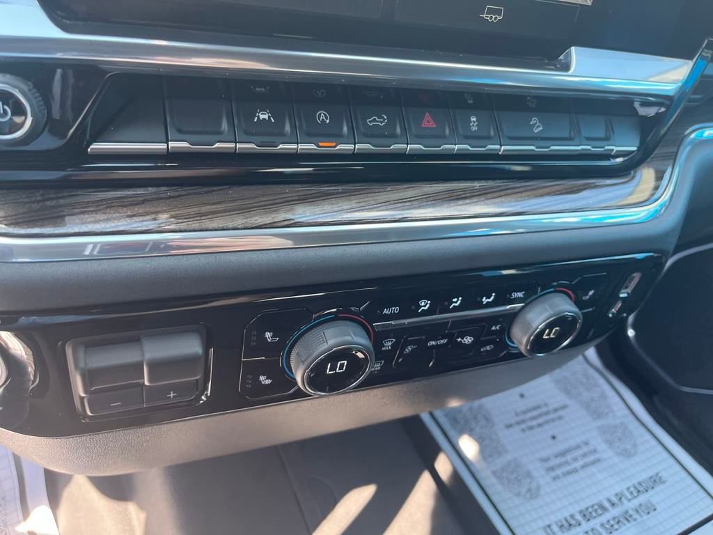 2025 Chevrolet Silverado 1500 LT1 photo 16
