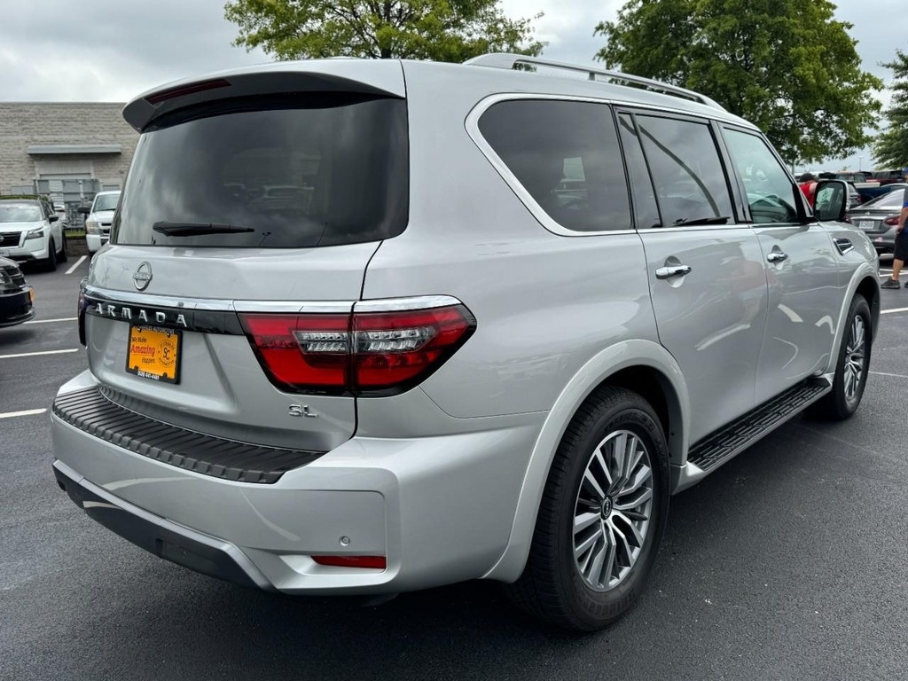 2024 Nissan Armada SL photo 2