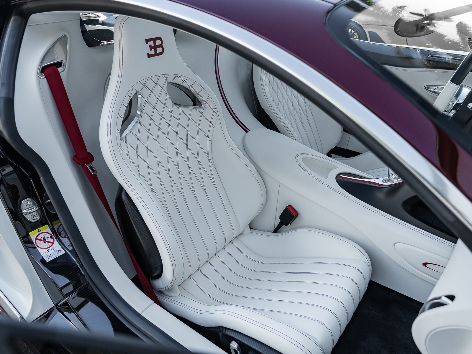 2021 Bugatti Chiron photo 9