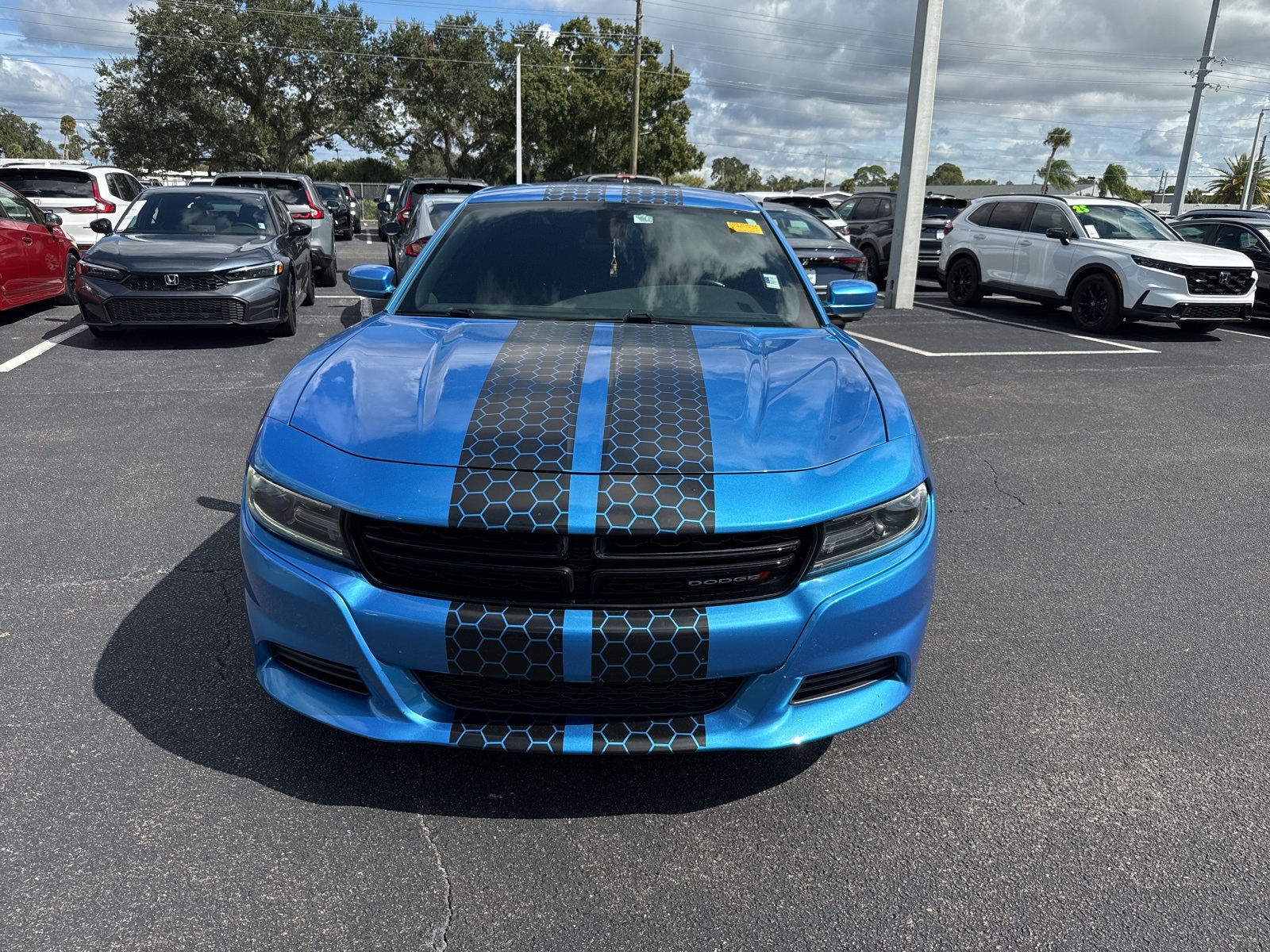 2019 Dodge Charger SXT photo 2