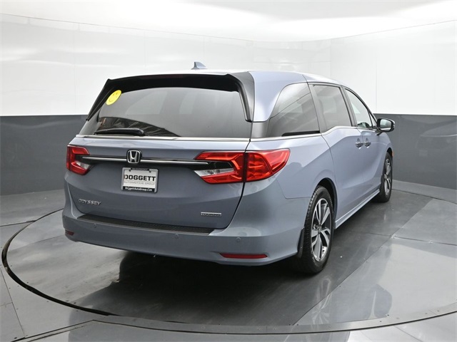 2023 Honda Odyssey Touring photo 10