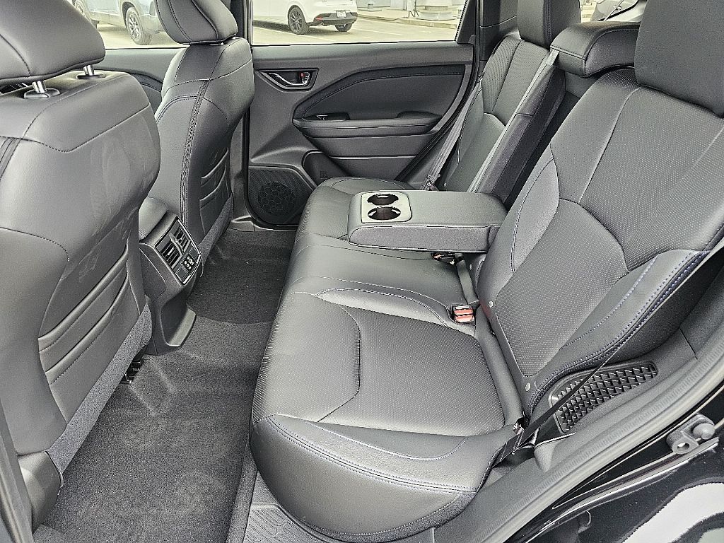 2025 Subaru Forester Limited photo 21