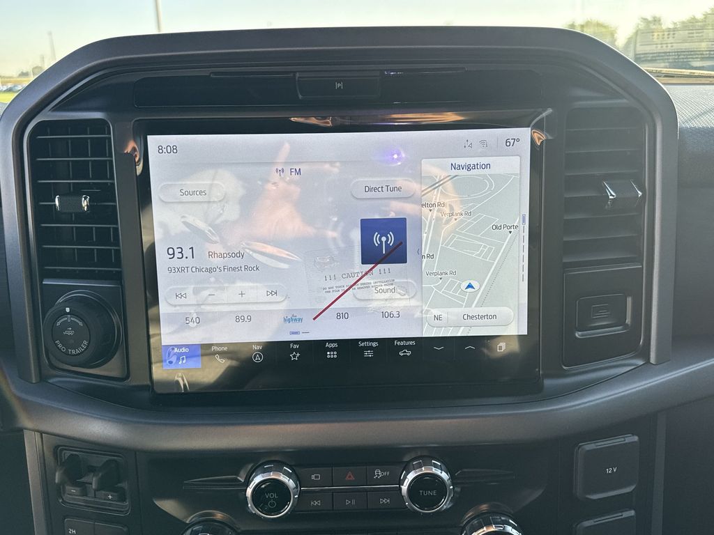2025 Ford F-150 XLT photo 12