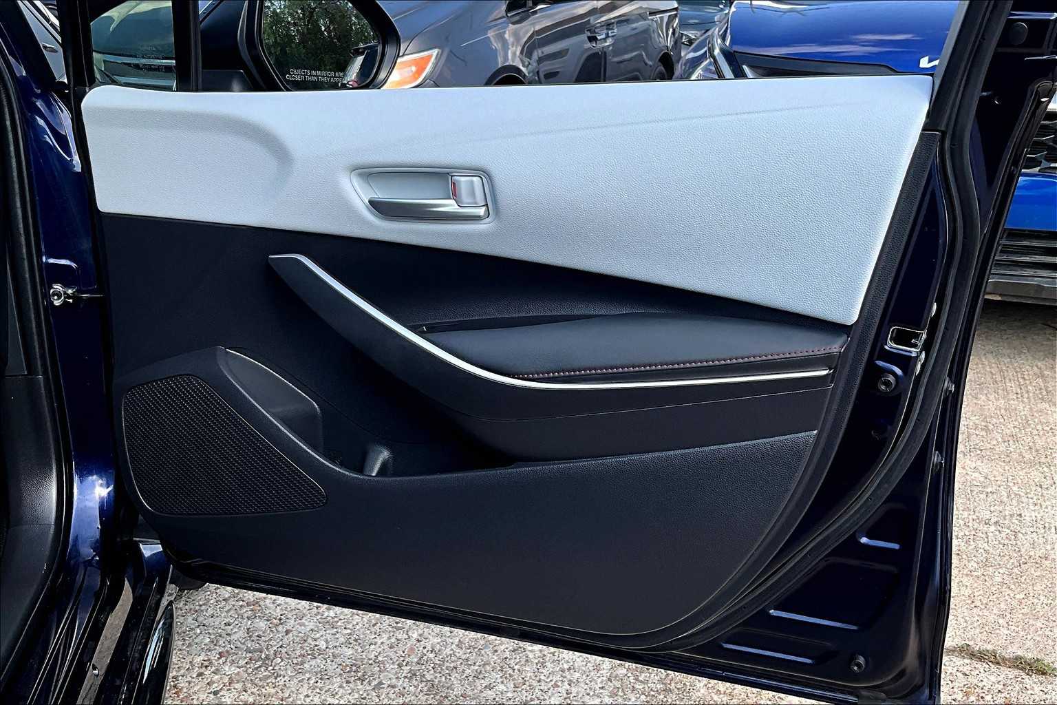 2024 Toyota Corolla XLE LE Premium SE photo 21