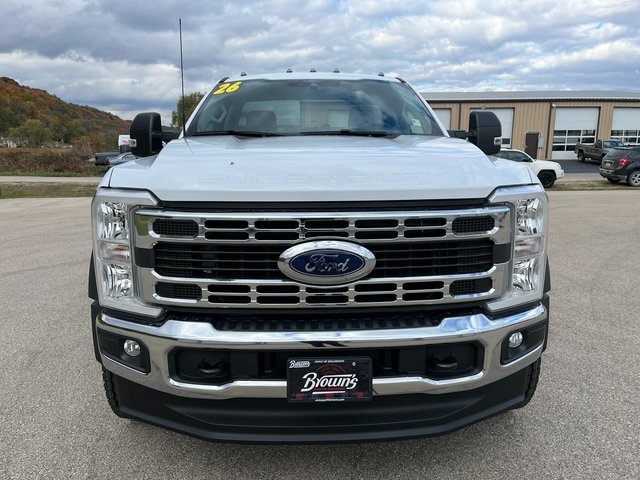 2026 Ford F-600 photo 2