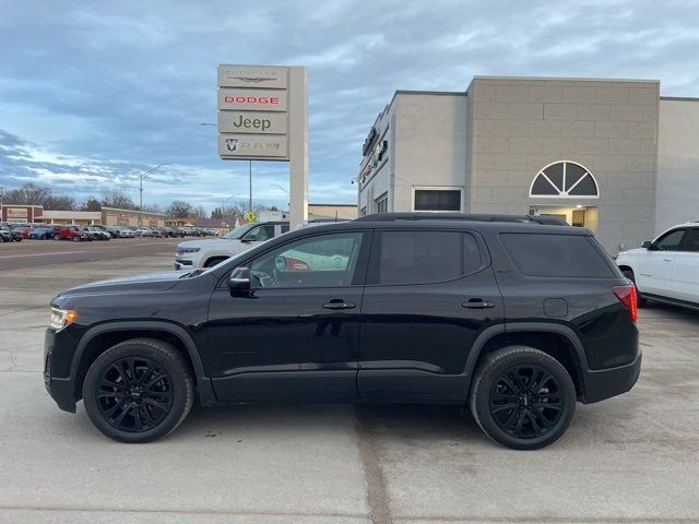 2023 GMC Acadia SL's photo