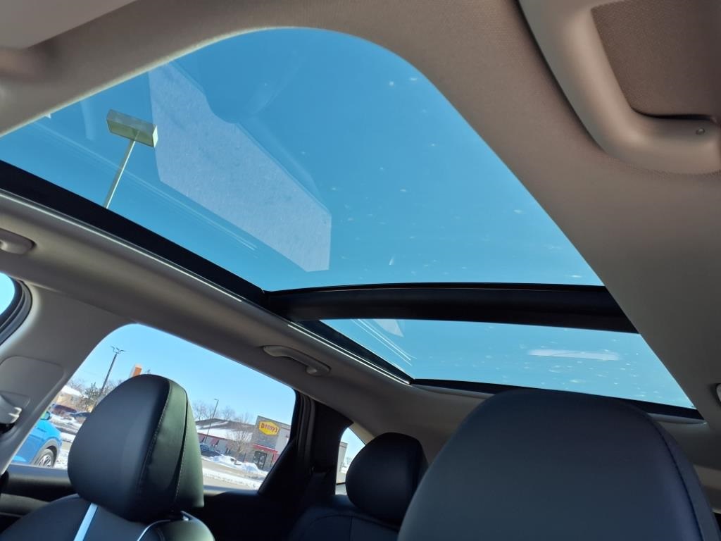 2025 Hyundai Tucson Hybrid Limited photo 4