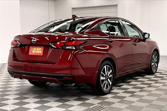 2025 Nissan Versa 1.6 SV photo 16