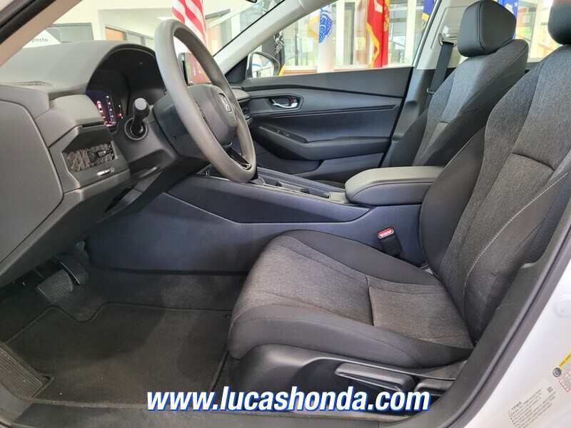 2023 Honda Accord LX photo 7