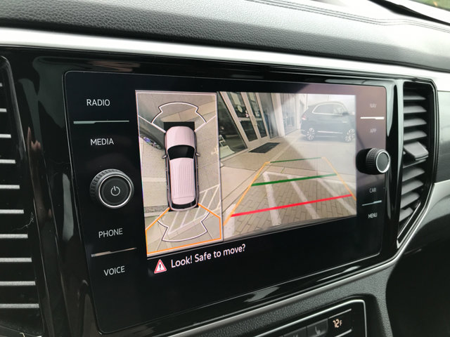 2022 Volkswagen Atlas Cross Sport V6 SEL Premium R-Line photo 21