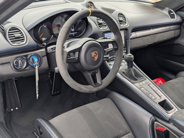2025 Porsche Boxster Spyder photo 4