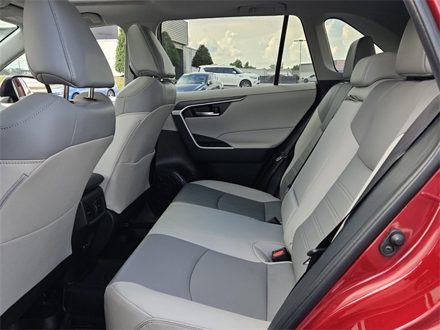 2024 Toyota RAV4 XLE Premium photo 7