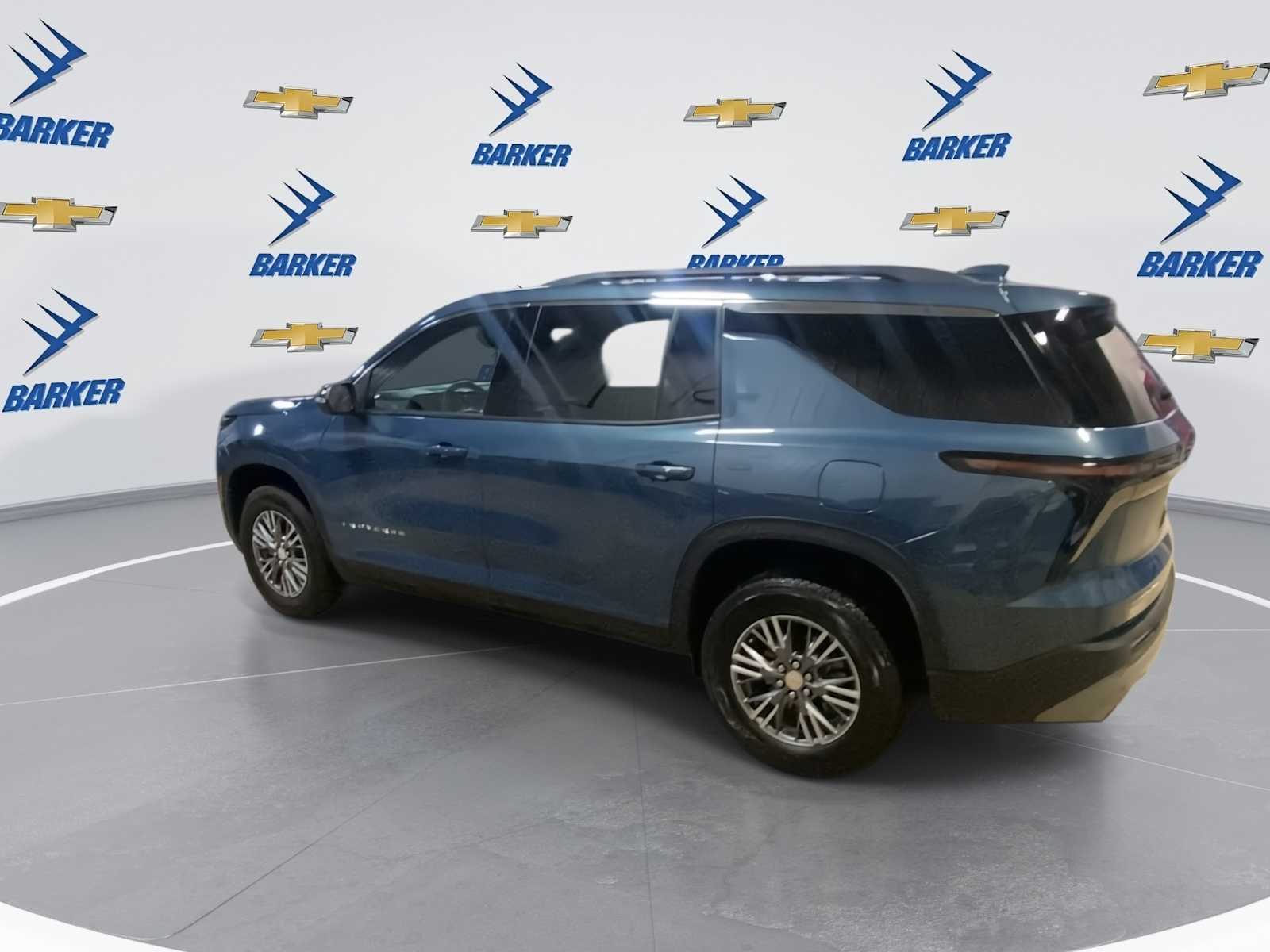 2025 Chevrolet Traverse photo 6