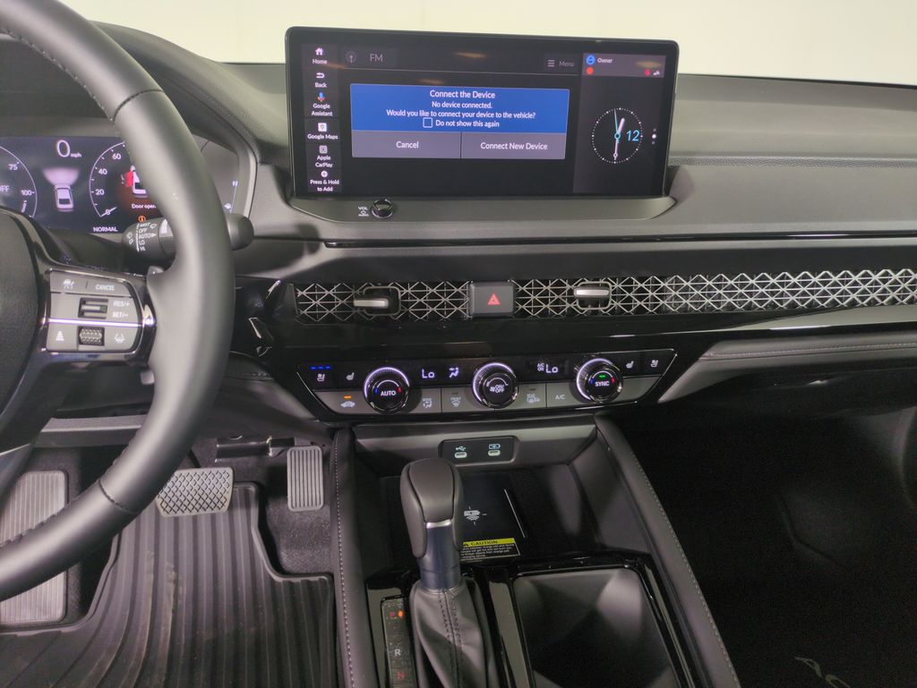 2025 Honda Accord Hybrid Touring photo 17