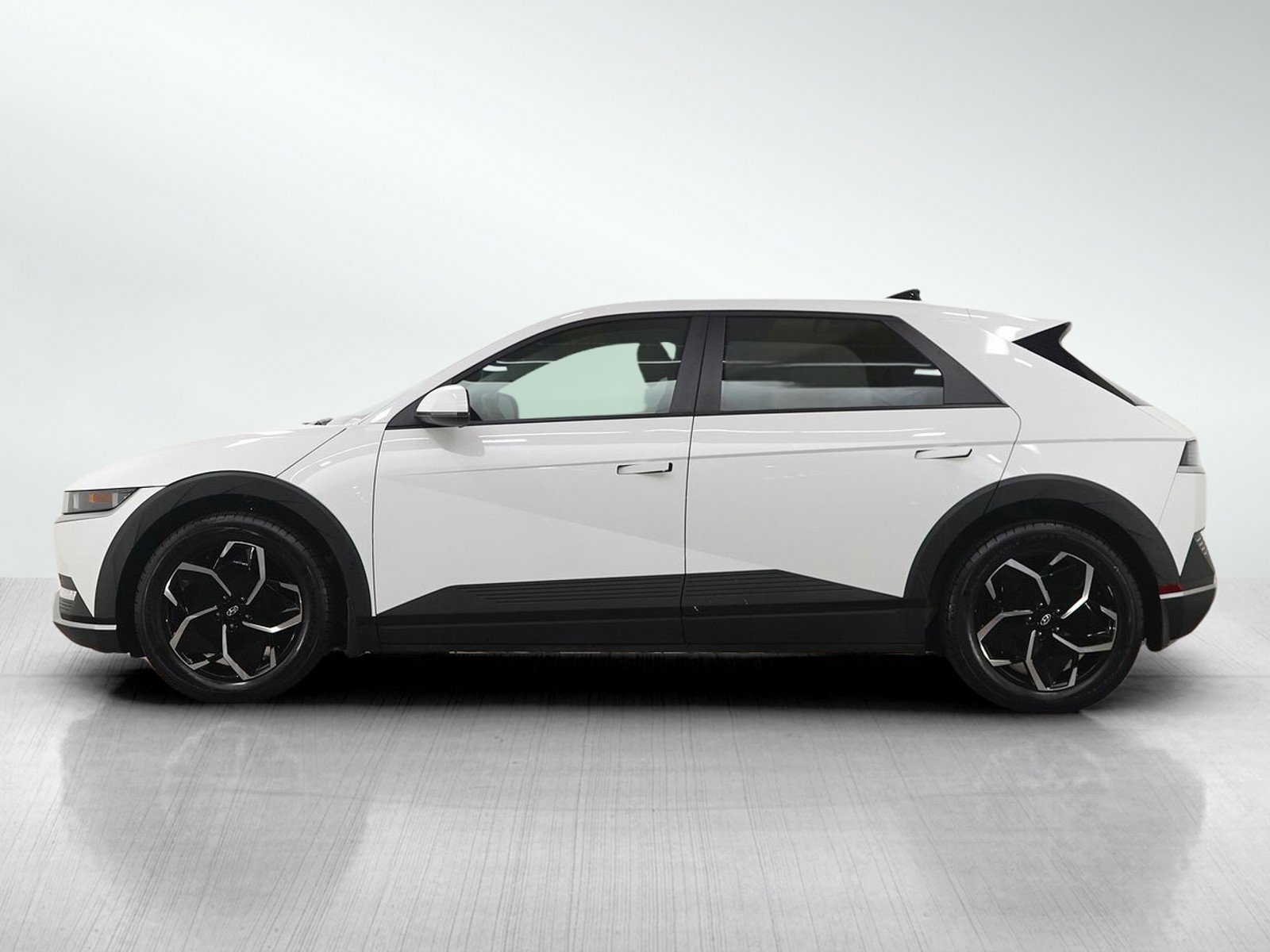 Certified 2023 Hyundai IONIQ 5 SEL with VIN KM8KNDAF6PU198361 for sale in Minneapolis, Minnesota