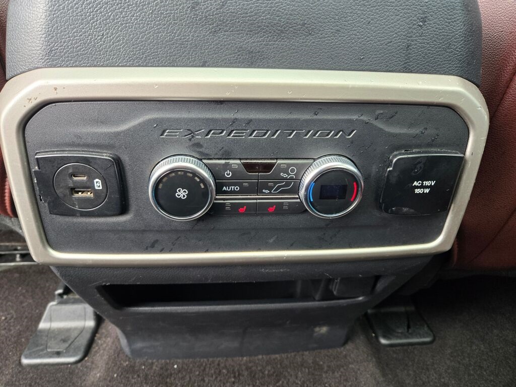 2023 Ford Expedition MAX Limited photo 15