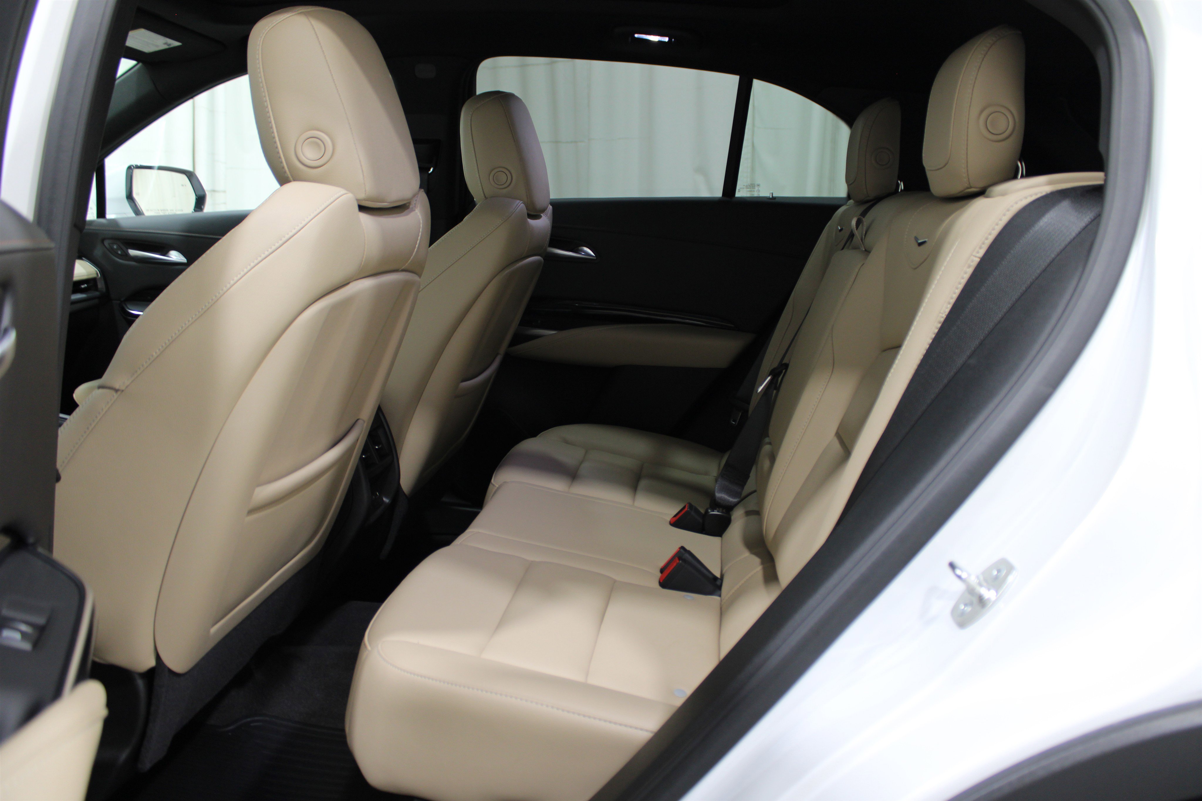 2024 Cadillac XT4 Luxury photo 19