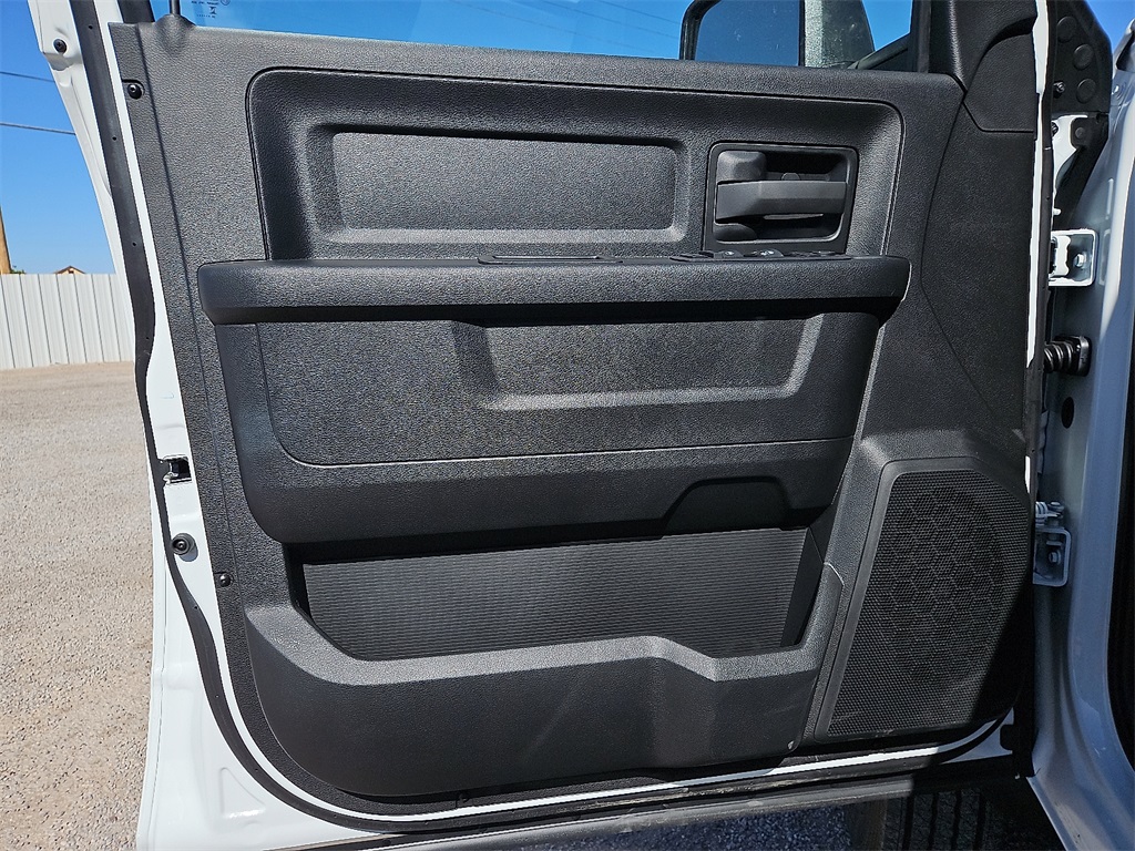 2024 Ram 5500 Tradesman photo 18