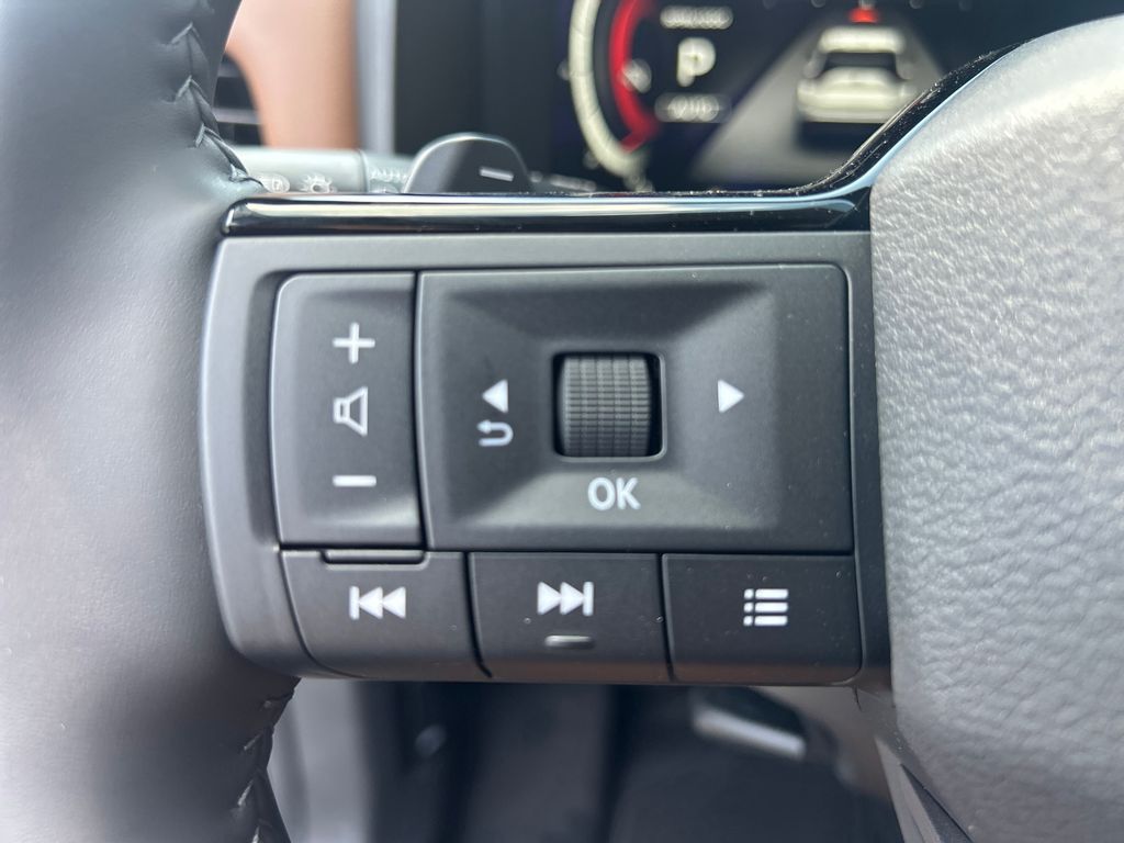 2026 Nissan Rogue Platinum photo 26