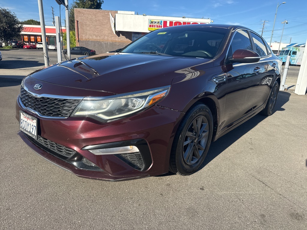 2019 Kia Optima LX's photo