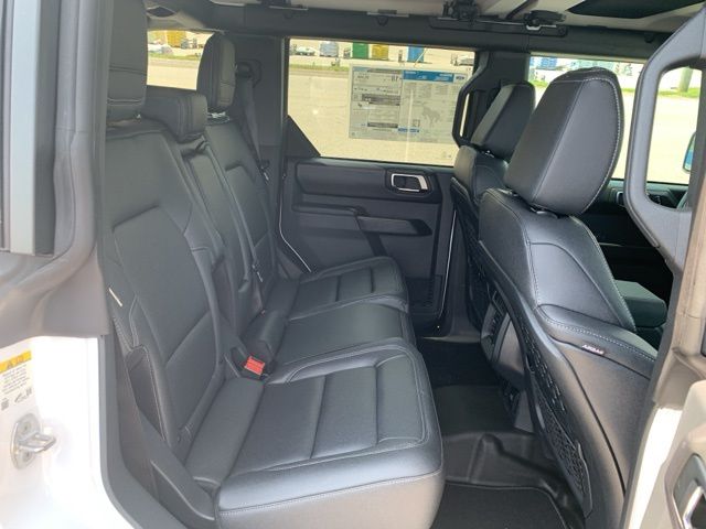 2025 Ford Bronco Badlands photo 25