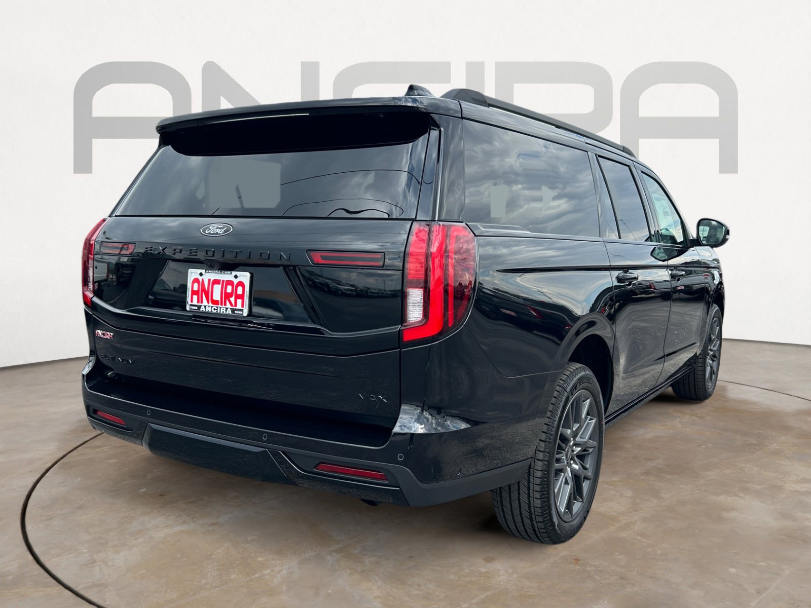 2025 Ford Expedition MAX Platinum photo 4