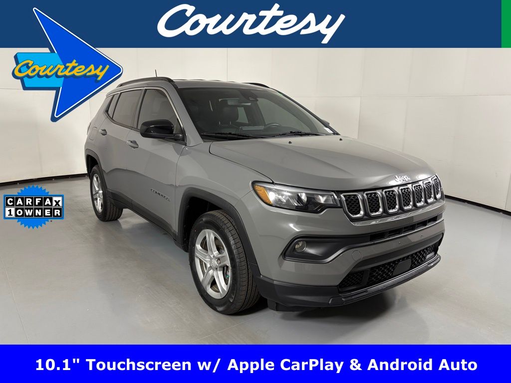 2023 Jeep Compass Latitude's photo