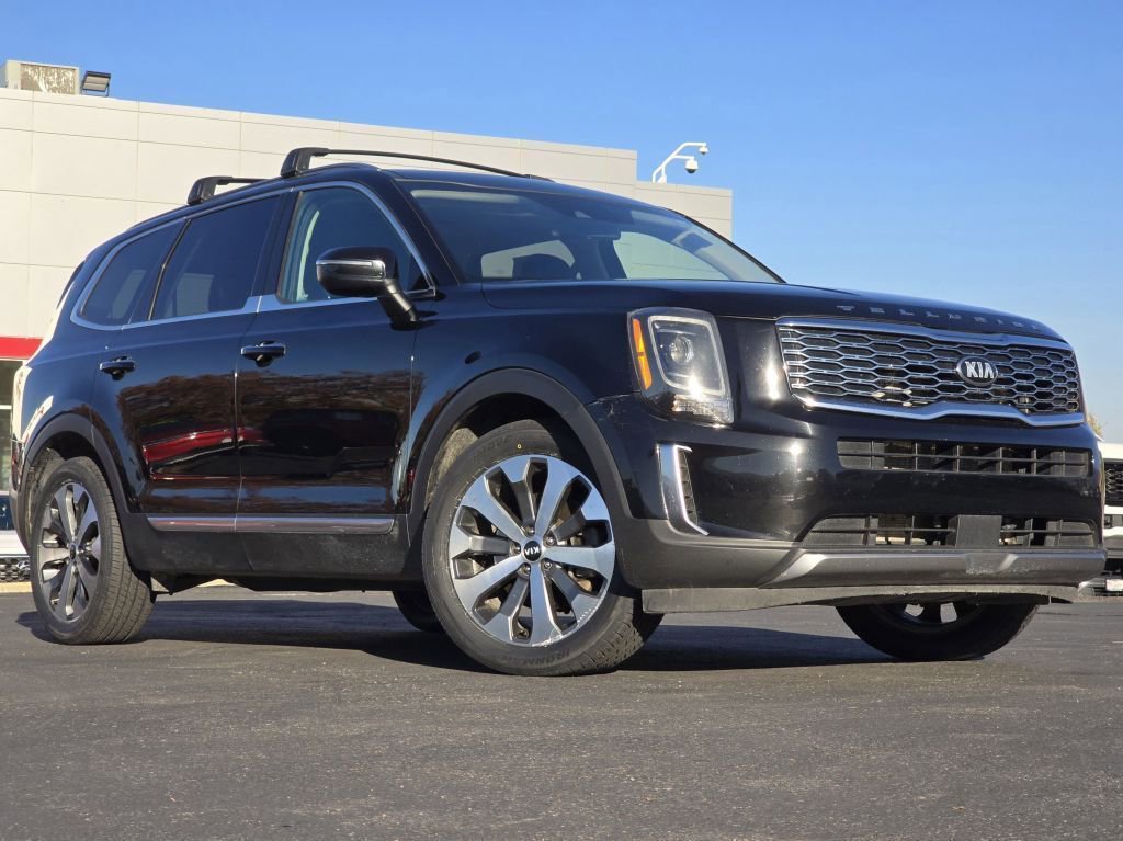 2020 Kia Telluride S photo 2