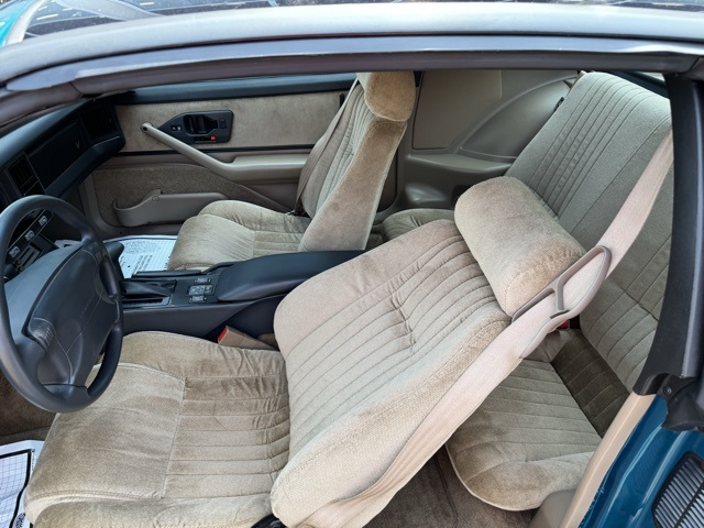 1992 Pontiac Firebird Formula photo 14
