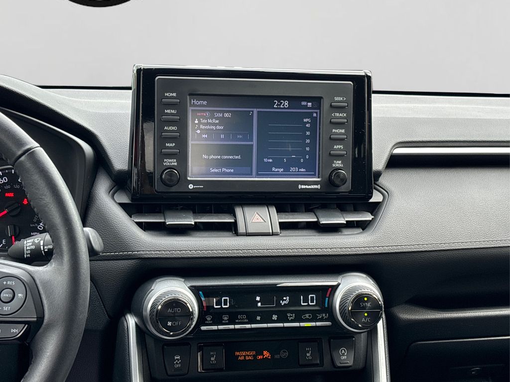 2022 Toyota RAV4 XLE photo 15