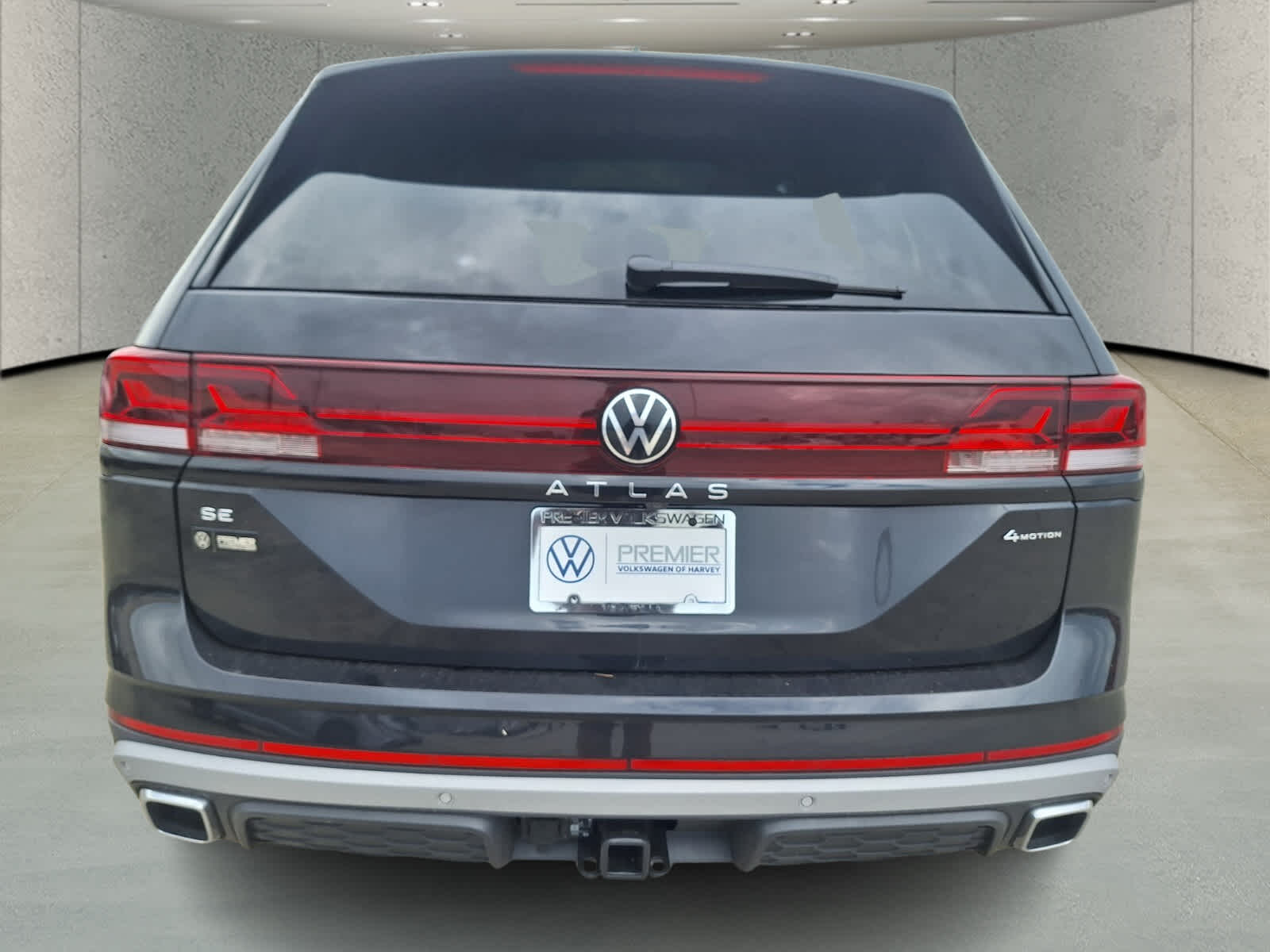 2025 Volkswagen Atlas Peak Edition SE photo 2