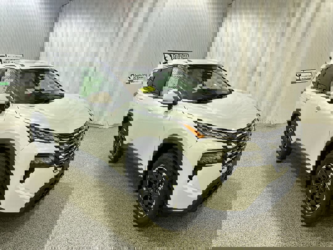 2026 Nissan Rogue SV's photo