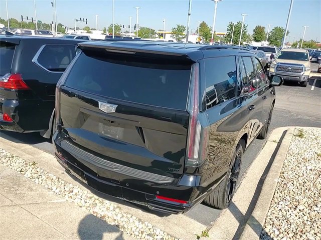2025 Cadillac Escalade Sport Platinum photo 2