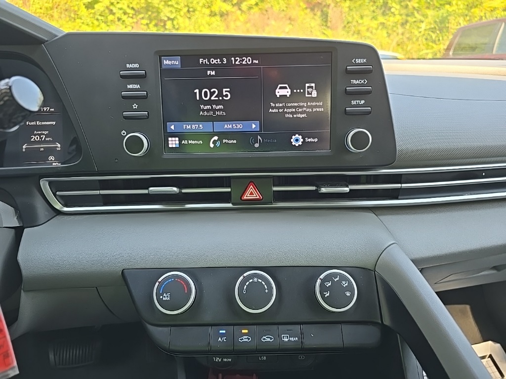 2021 Hyundai Elantra SE photo 15