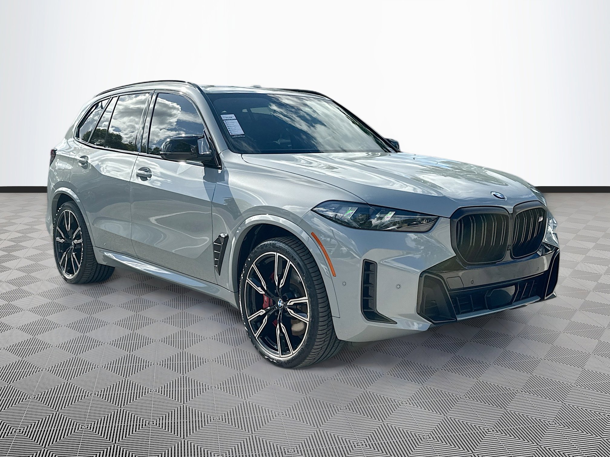 2024 BMW X5 M60i's photo