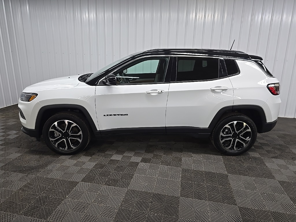 2023 Jeep Compass Limited photo 5