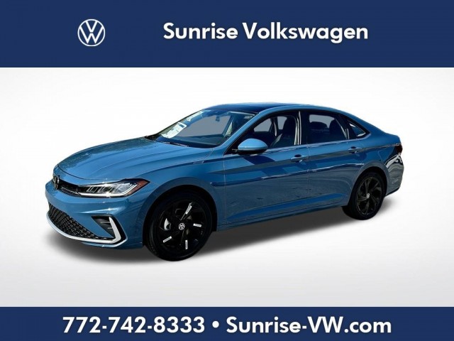 New 2025 VOLKSWAGEN JETTA GLI 2.0T AUTOBAHN 4dr Car in North
