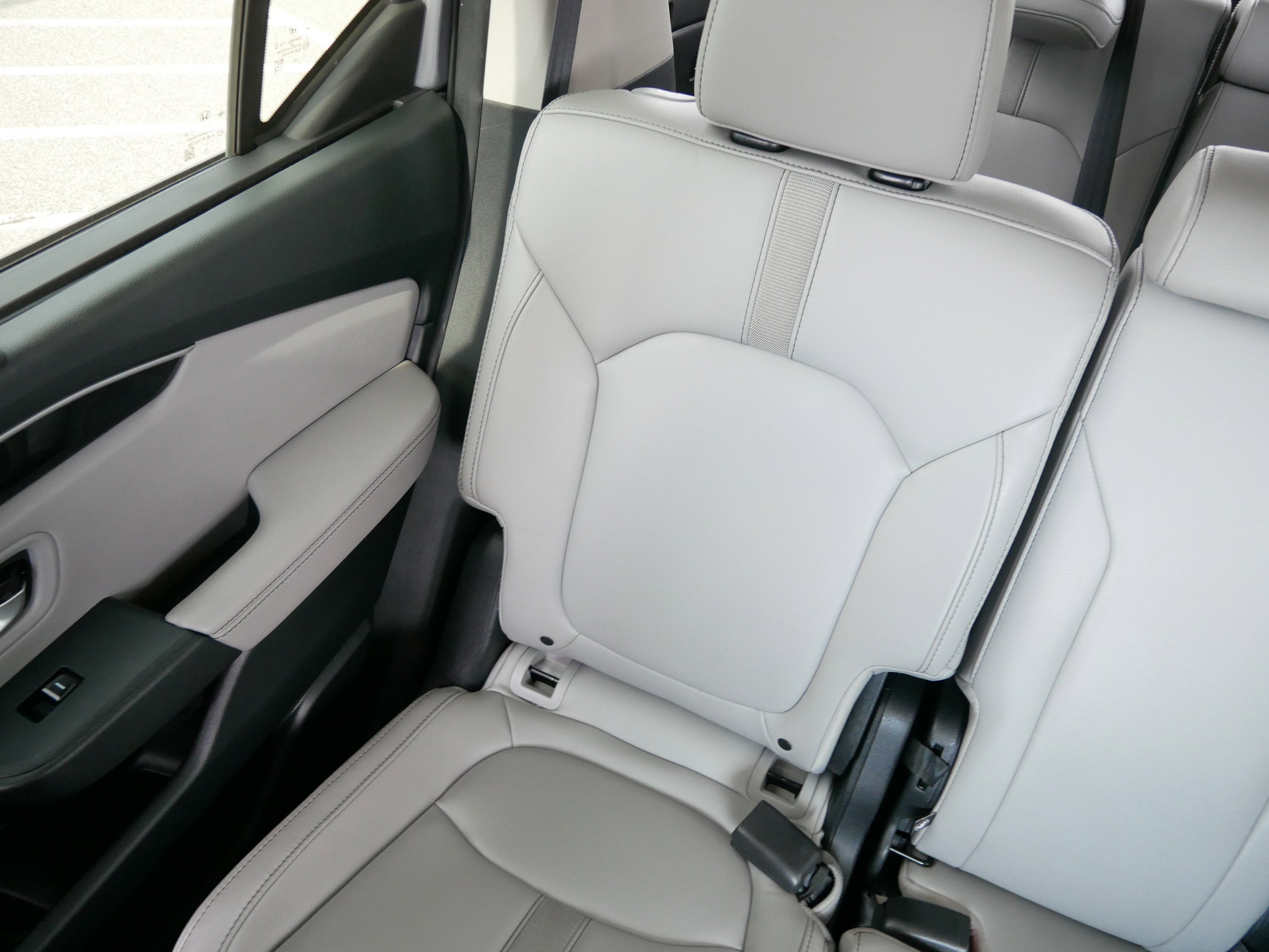 2023 Honda Pilot Touring photo 6