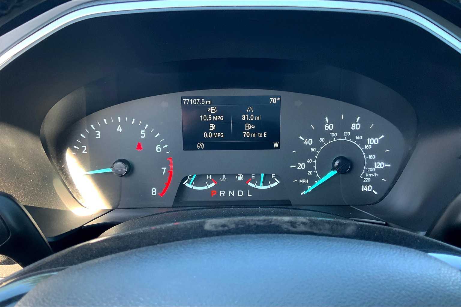2022 Ford Escape SEL photo 24