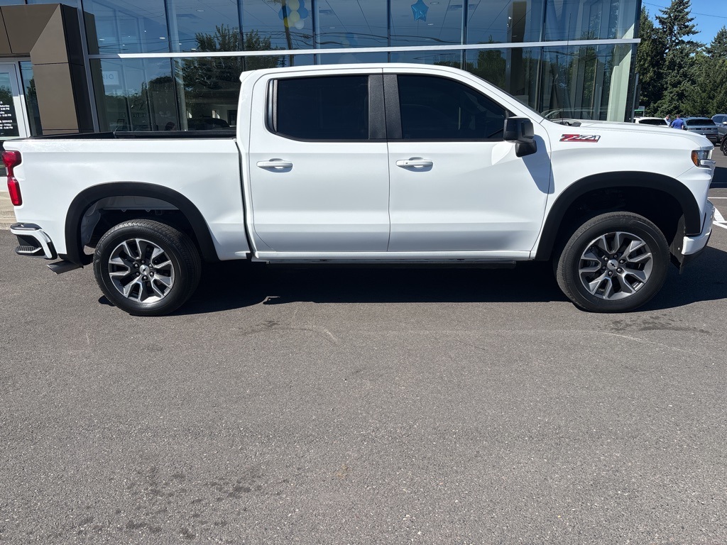 2021 Chevrolet Silverado 1500 RST photo 4