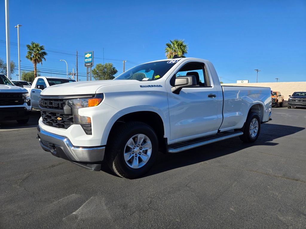 2024 Chevrolet Silverado 1500 photo 2
