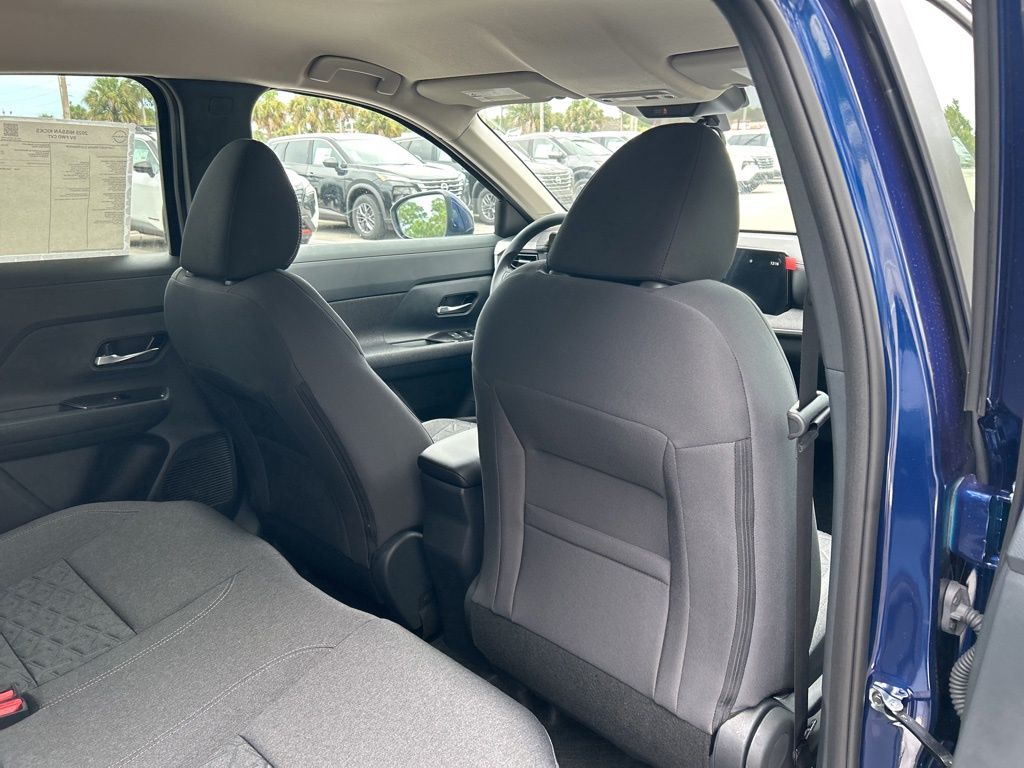 2025 Nissan Kicks SV photo 36