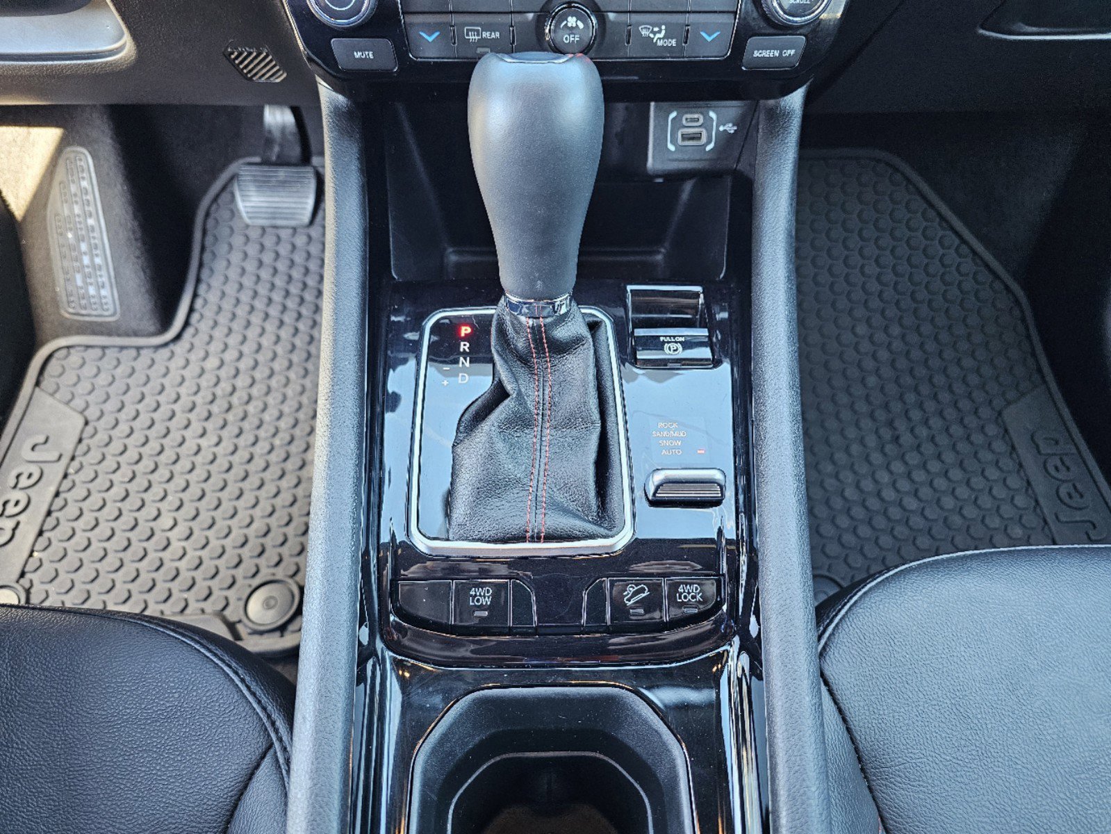 2024 Jeep Compass Trailhawk photo 23