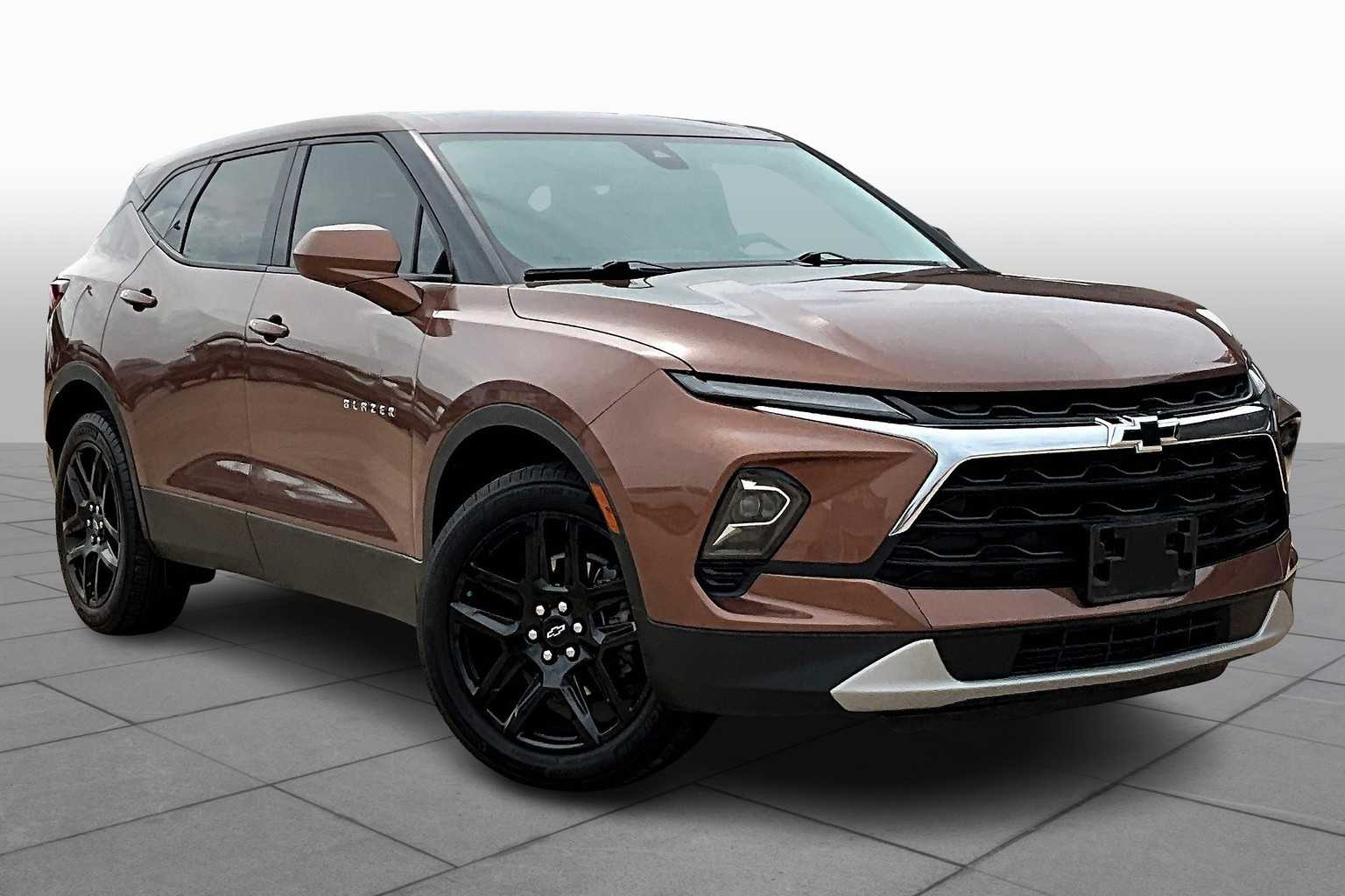 2023 Chevrolet Blazer 2LT photo 2